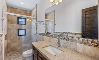 Casa Laura, con Ubicación Estratégica