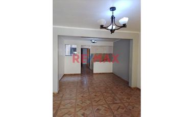 Atencion Comerciantes De Gamarra,Vendo Dpto.