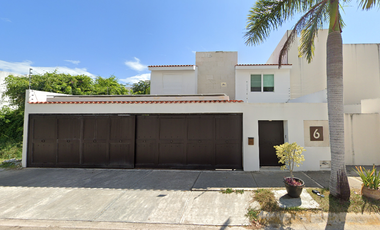 PRECIOSA CASA DE RECUPERACIÓN BANCARIA EN VENTA EN CANCÚN, QROO.