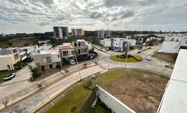 CASA EN FRACCIONAMIENTO SENDAS RESIDENCIAL, A UN COSTADO DE CAPITAL NORTE