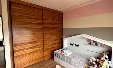 CASA EN FRACCIONAMIENTO SENDAS RESIDENCIAL, A UN COSTADO DE CAPITAL NORTE