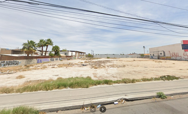 Se vende Terreno Comercial