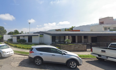 ¡Gran oportunidad! Amplia casa en remate en Ciudad Guzmán