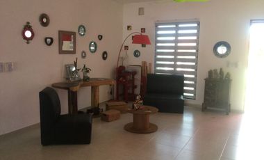 Renta o Venta de casa de un piso de Baspul, tres recámaras, SIN muebles..