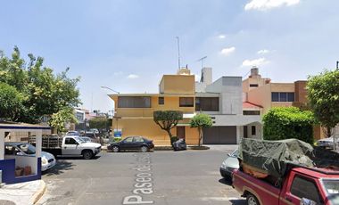 Venta de Departamento en Remate Bancario, col. Paseos de Taxqueña, CDMX.
