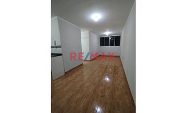 Alquiler Departamento En 7Mo Piso Con Ascensor En Cond. Oasis // ID: 1135139