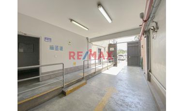 Venta De Terreno En Av. Roosevelt  Miraflores – ¡Inicia Tu Próximo Gran Proyecto!