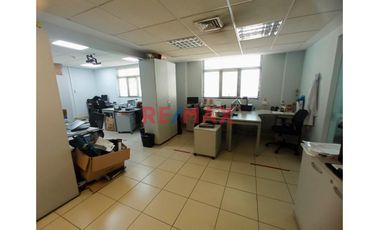 Venta De Terreno En Av. Roosevelt  Miraflores – ¡Inicia Tu Próximo Gran Proyecto!