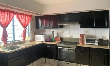CASA EN VENTA EN JARDINES DEL BOSQUE, GUADALAJARA JALISCO