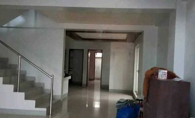 House and Lot For Sale!! @ ( Barangay Poblacion )