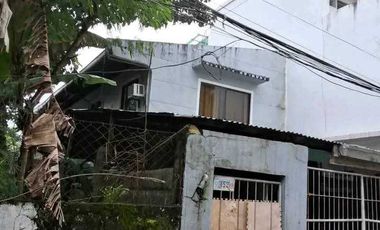 House and Lot For Sale!! @ ( Barangay Poblacion )