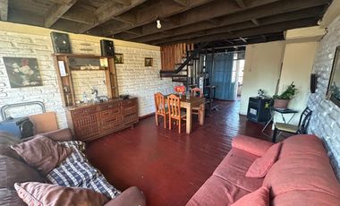 Departamento Duplex 3 dormitorios 1 baño. Marte 528 Recoleta