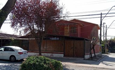Casa 2 dormitorios 1 baño estacionamiento Las Torres Maipú