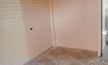 Casa 2 dormitorios 1 baño estacionamiento Las Torres Maipú