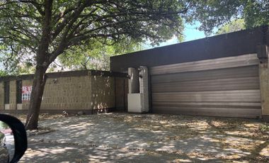 casa 1 piso Miravalle para remodelar totalmente