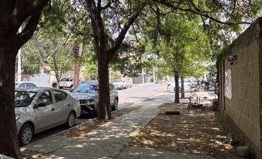 casa 1 piso Miravalle para remodelar totalmente