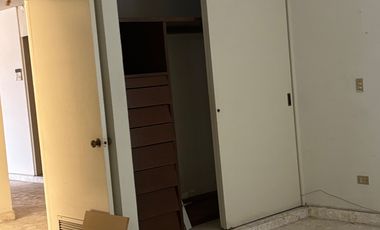 casa 1 piso Miravalle para remodelar totalmente