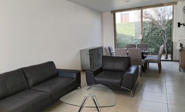 RENTA CASA AMUEBLADA  EN PUERTA  DE PIEDRA  EN CORREGIDORA QUERETARO