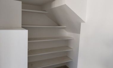 RENTA CASA AMUEBLADA  EN PUERTA  DE PIEDRA  EN CORREGIDORA QUERETARO