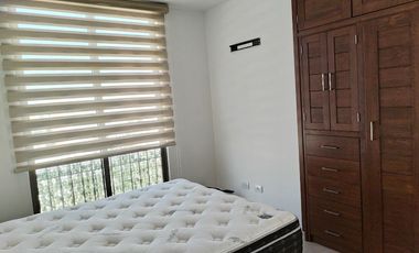 RENTA CASA AMUEBLADA  EN PUERTA  DE PIEDRA  EN CORREGIDORA QUERETARO