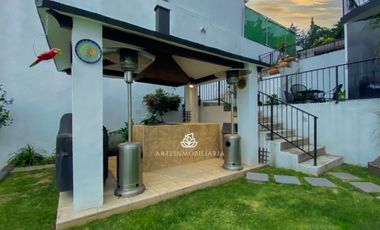 Casa en Chulica. Zona Esmeralda. 557 m2 construcción por menos de 10!
