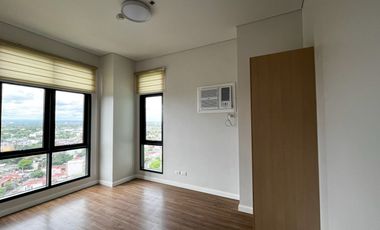 3BR Semi Furnished Penthouse Condo for Lease in Viento at Cerca, Las Pinas City