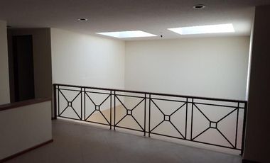 CASA EN RENTA FRACC. BOSQUE DE LAS FUENTES CALIMAYA A 13 MINUTOS DE GALERIAS METEPEC