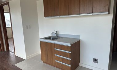 2 Bedroom Unit FOR SALE in Eton Tower Makati, Makati City!