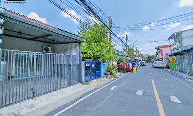 หมู่บ้านรัตนาธิเบศร์ ทำเล : ถนนกาญจนาภิเษก (ใกล้เซ็นทรัลเวสต์เกต) (A)