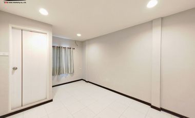 หมู่บ้านรัตนาธิเบศร์ ทำเล : ถนนกาญจนาภิเษก (ใกล้เซ็นทรัลเวสต์เกต) (A)