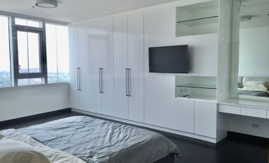 2 BEDROOM FOR SALE IN PARK TERRACES, MAKATI