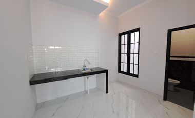 Rumah Dijual Eropa Classic di Jati Padang Pasar Minggu Jakarta Selatan Dekat Jl TB Simatupang [AR018]