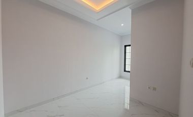Rumah Dijual Eropa Classic di Jati Padang Pasar Minggu Jakarta Selatan Dekat Jl TB Simatupang [AR018]