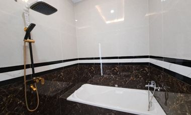 Rumah Dijual Eropa Classic di Jati Padang Pasar Minggu Jakarta Selatan Dekat Jl TB Simatupang [AR018]