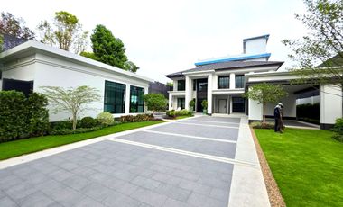 Else Bearing 32: 189.5 sqwah 457 sqm. 4bed 5bath + maid 49,900,000 Am: 065619----