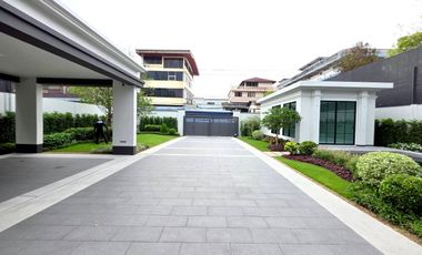 Else Bearing 32: 189.5 sqwah 457 sqm. 4bed 5bath + maid 49,900,000 Am: 065619----