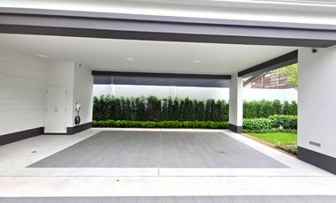 Else Bearing 32: 189.5 sqwah 457 sqm. 4bed 5bath + maid 49,900,000 Am: 065619----