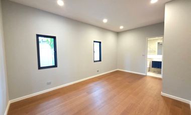 Else Bearing 32: 189.5 sqwah 457 sqm. 4bed 5bath + maid 49,900,000 Am: 065619----