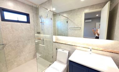 Else Bearing 32: 189.5 sqwah 457 sqm. 4bed 5bath + maid 49,900,000 Am: 065619----