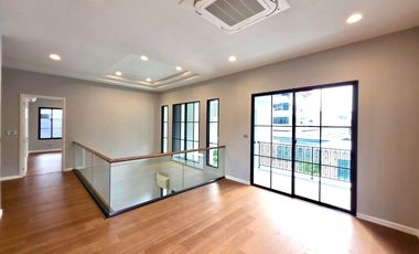 Else Bearing 32: 189.5 sqwah 457 sqm. 4bed 5bath + maid 49,900,000 Am: 065619----