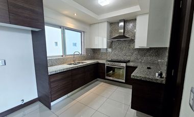 Departamento en Torre Lugano en Juan Palomar  en nivel 2, vista Andares