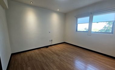 Departamento en Torre Lugano en Juan Palomar  en nivel 2, vista Andares