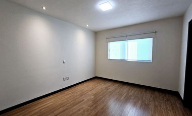 Departamento en Torre Lugano en Juan Palomar  en nivel 2, vista Andares