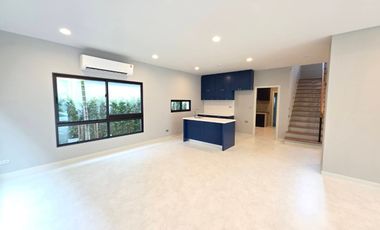 Else Bearing 32: 170.2 sqwah  364 sqm. 4bed 5bath + maid 43,900,000 Am: 065619----