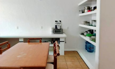 C120 Casa en Venta 3 recamaras y piscina frente Campo de Golf Palma Real en Ixtapa Zihuatanejo