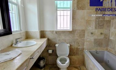 C120 Casa en Venta 3 recamaras y piscina frente Campo de Golf Palma Real en Ixtapa Zihuatanejo