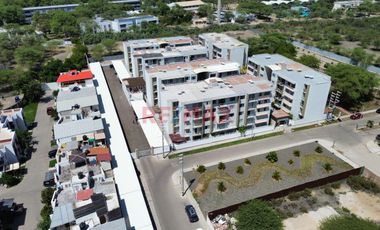 Venta De Departamento Con Estacionamiento En Cond.Laguna Del Chipe // ID: 1135552