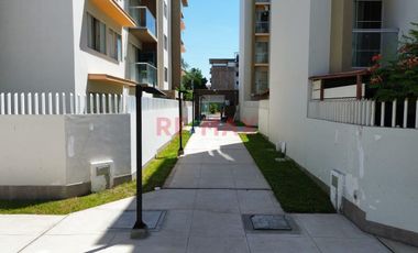 Venta De Departamento Con Estacionamiento En Cond.Laguna Del Chipe // ID: 1135552