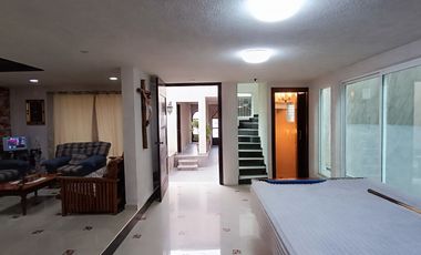Casa en venta, 3 niveles, jardín en excelente estado de conservación, cerca de Apizaco Tlaxcala.