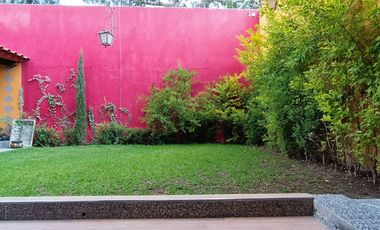 Casa en venta, 3 niveles, jardín en excelente estado de conservación, cerca de Apizaco Tlaxcala.